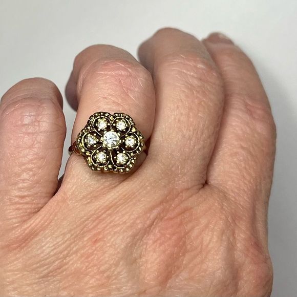 Vintage Australian crystal Sz 7.75 18K electroplated ring - Picture 3 of 13